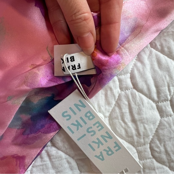 NWT Frankie’s bikinis Matilda Silk Halter Wrap Crop Top - Picture 7 of 7